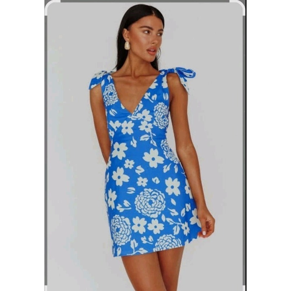 Billy J Delilah Mini Dress Women Size 8 Blue Floral NEW‎ Tie Shoulder V-Neck
